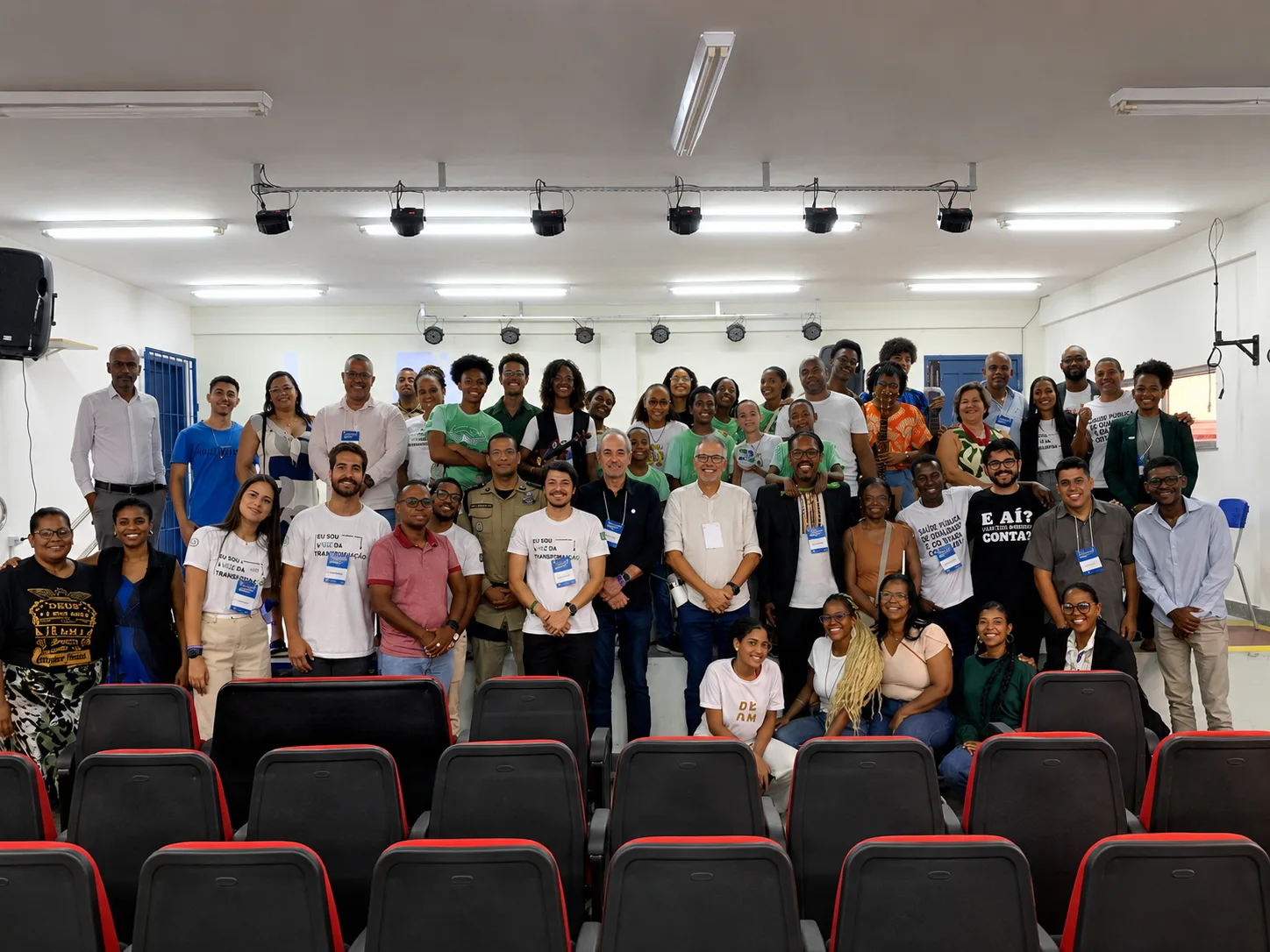 Participantes reunidos na oficina de apresentação do Observatório Educacional
